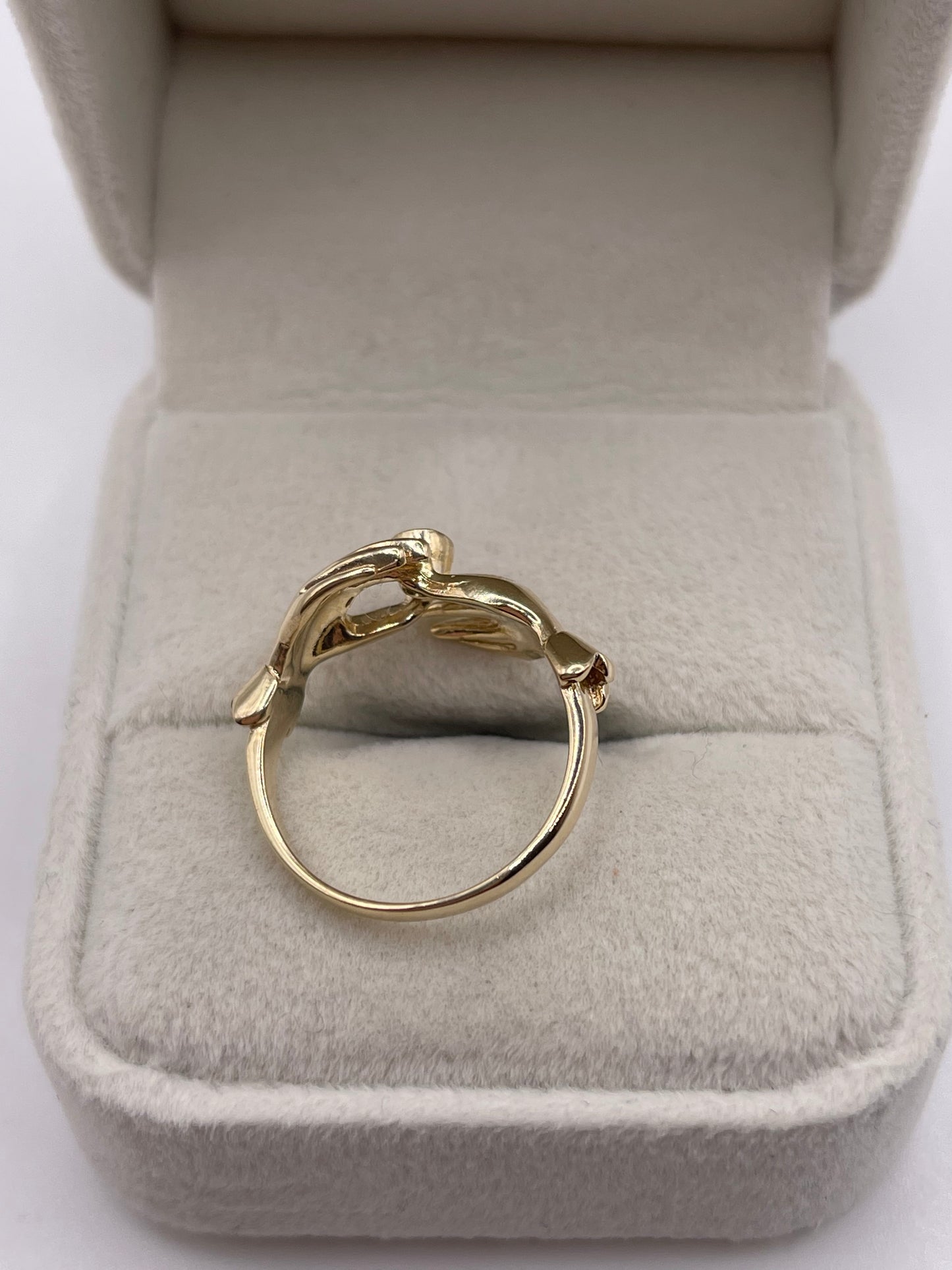 9ct gold emerald hand ring
