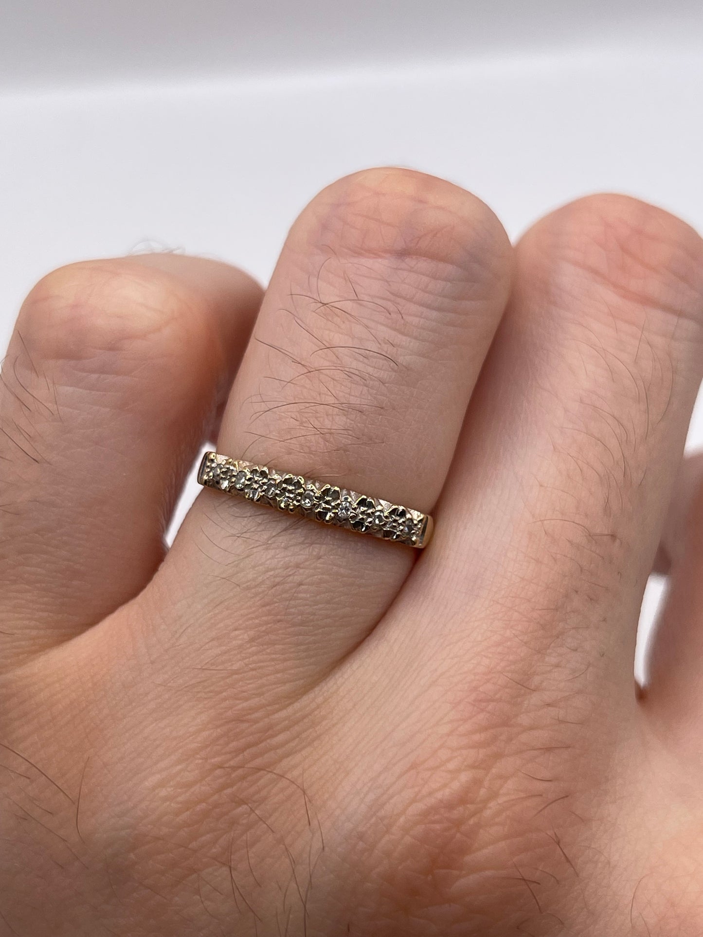 9ct gold diamond ring