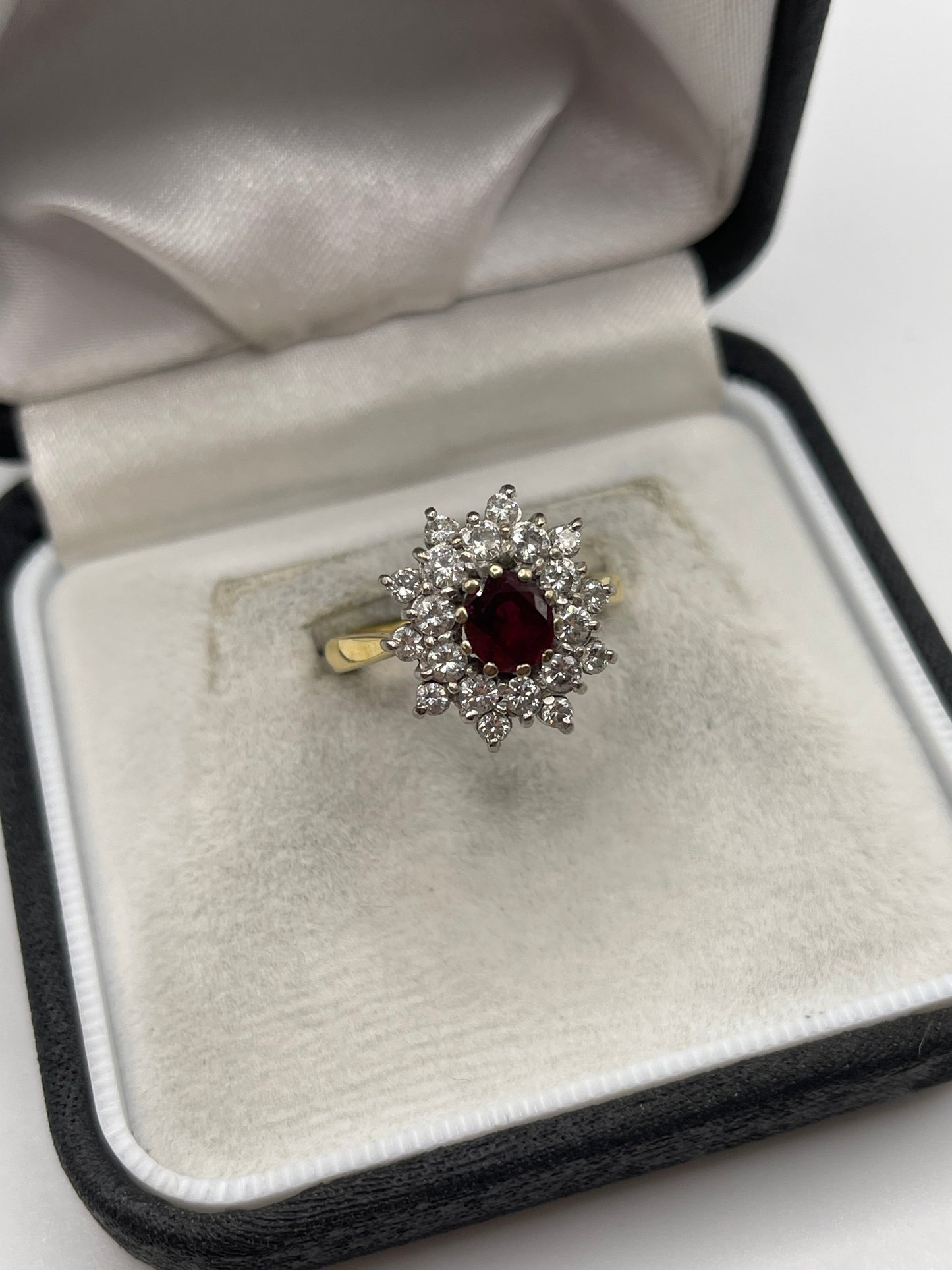 18ct gold ruby and diamond ring