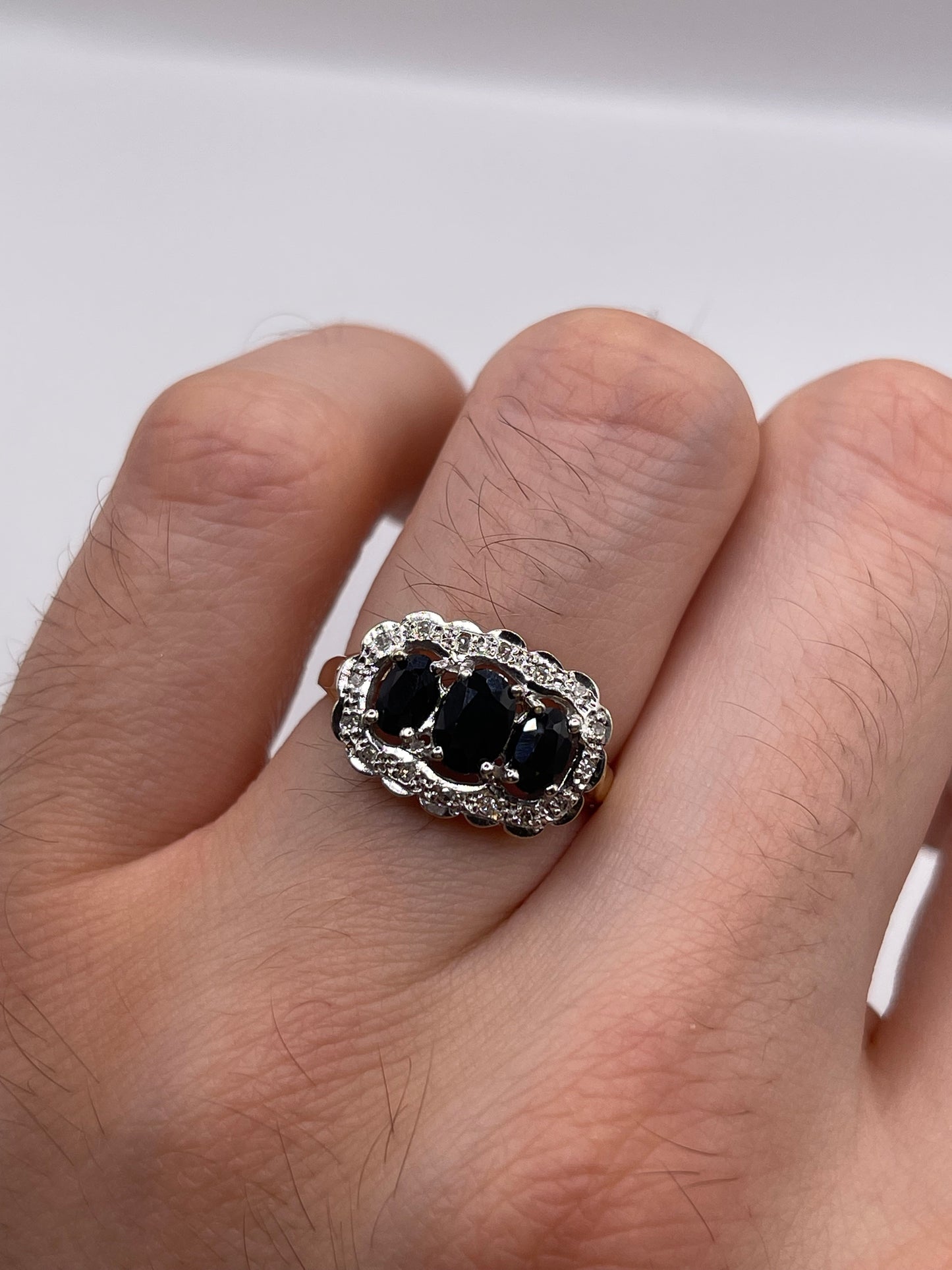 9ct gold sapphire and diamond ring