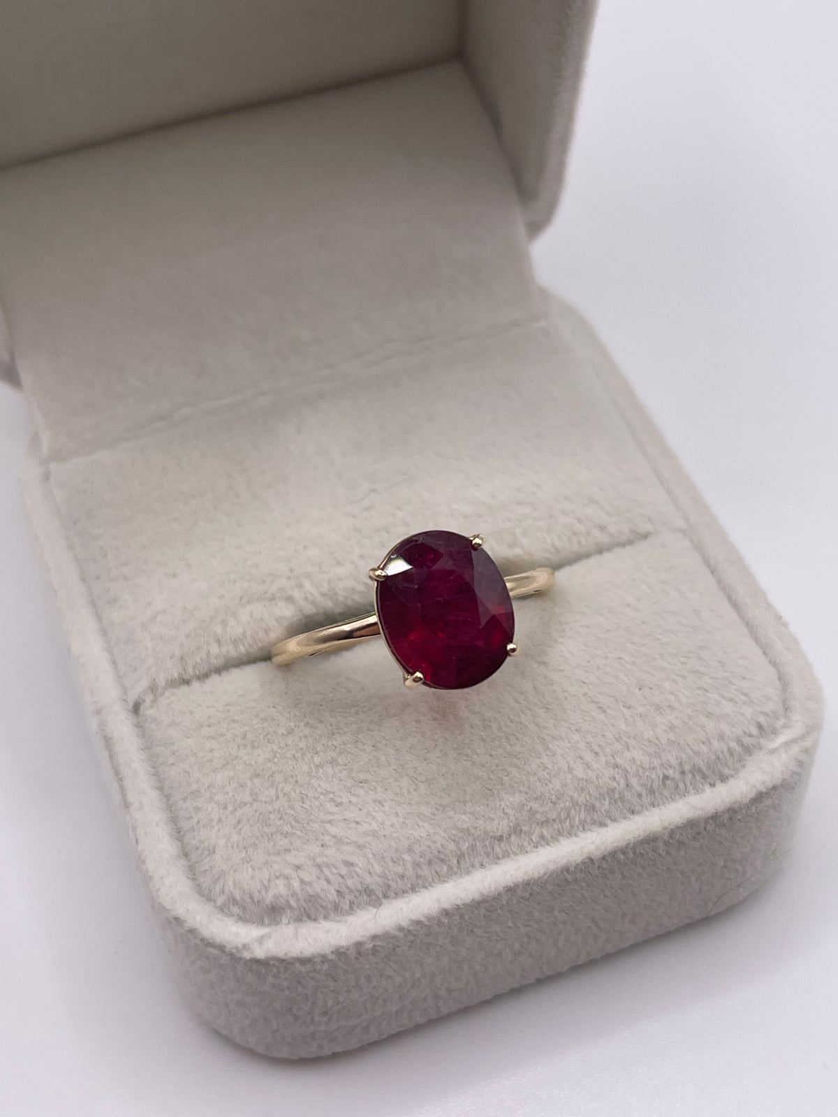 9ct gold ruby ring