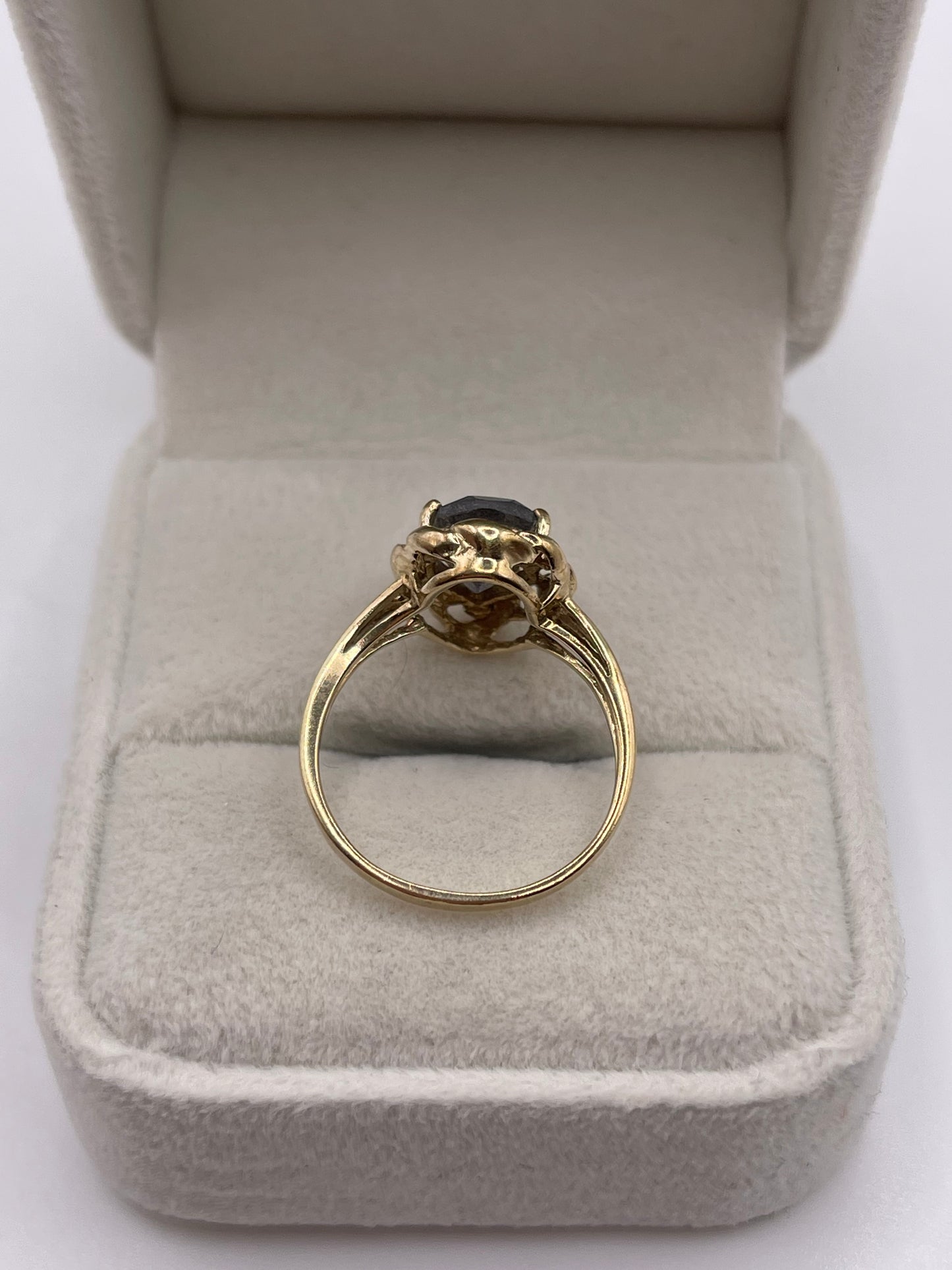 9ct gold labradorite ring