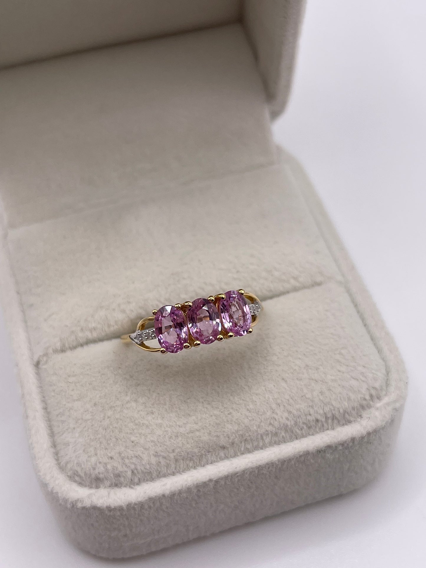 9ct gold pink sapphire and diamond ring