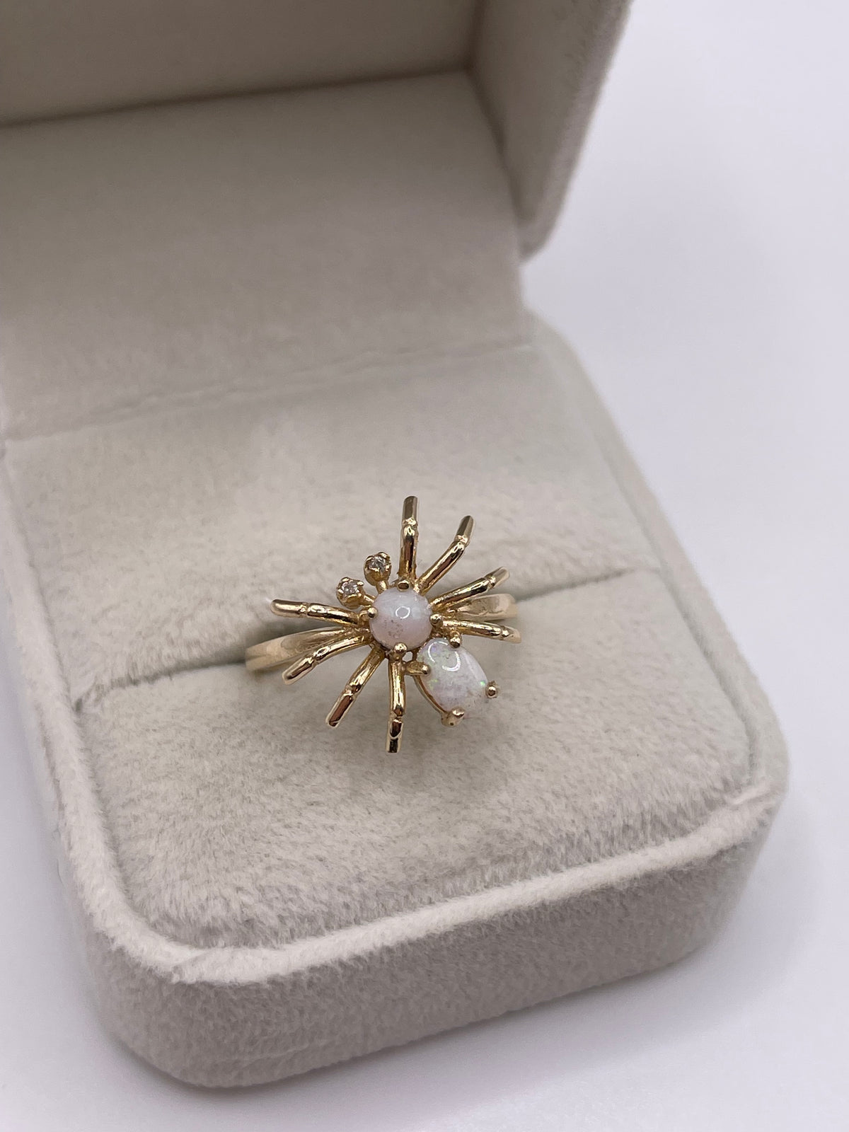 9ct gold opal and diamond spider ring