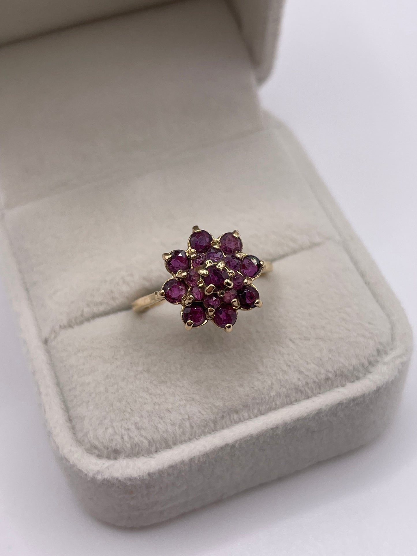 9ct gold ruby cluster ring