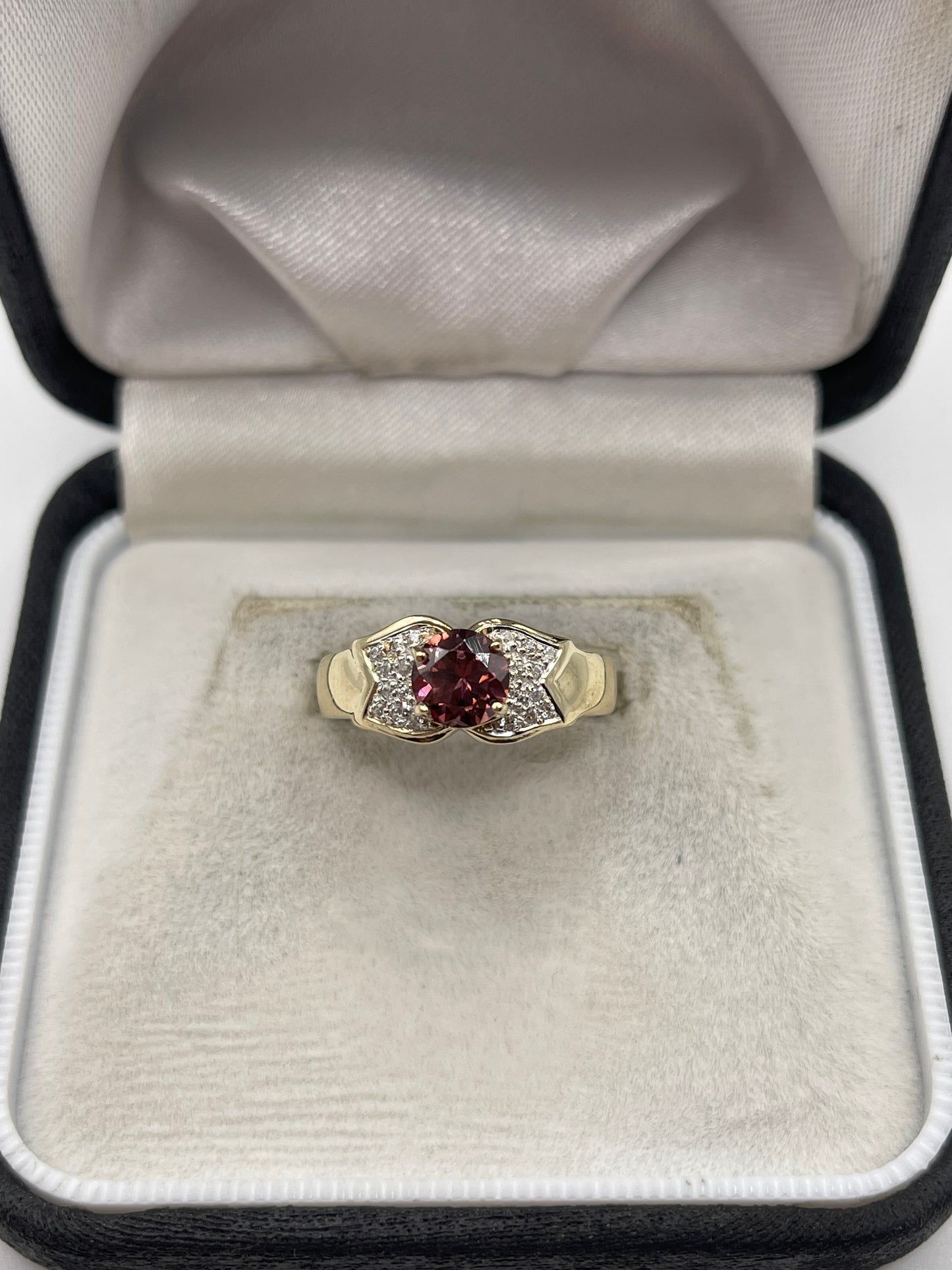 9ct gold tourmaline and diamond ring
