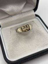 Load image into Gallery viewer, 9ct gold intaglio signet ring
