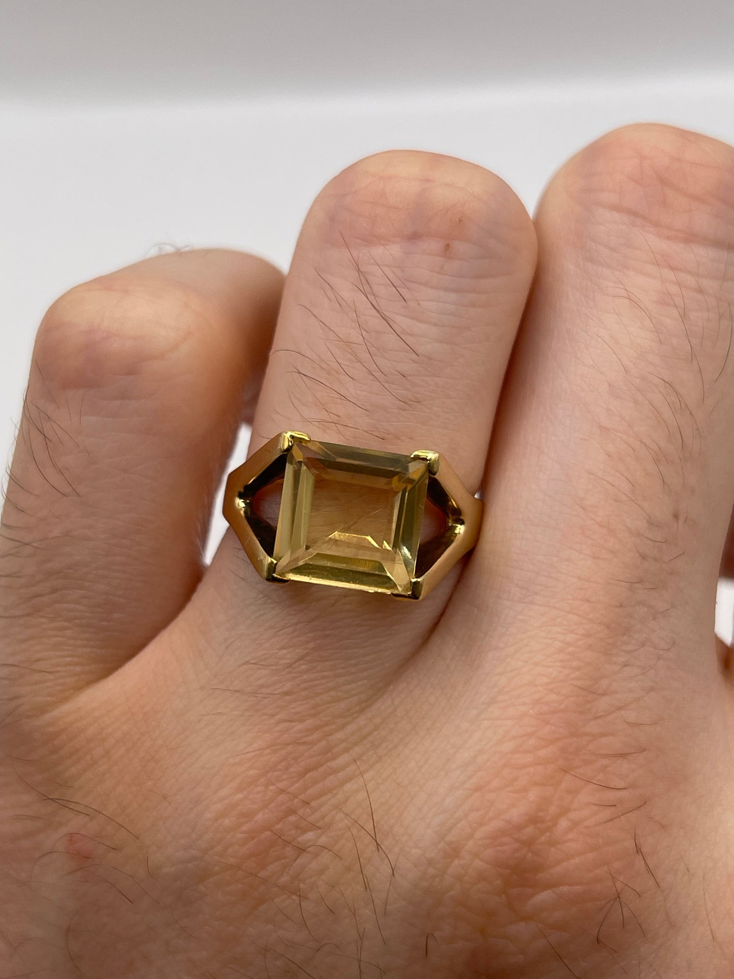 9ct gold citrine ring