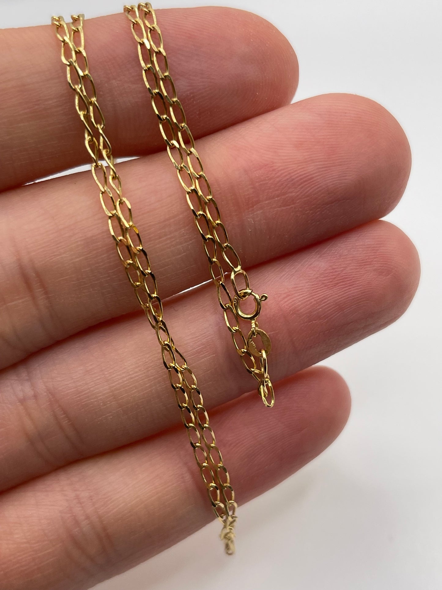 9ct gold chain 237