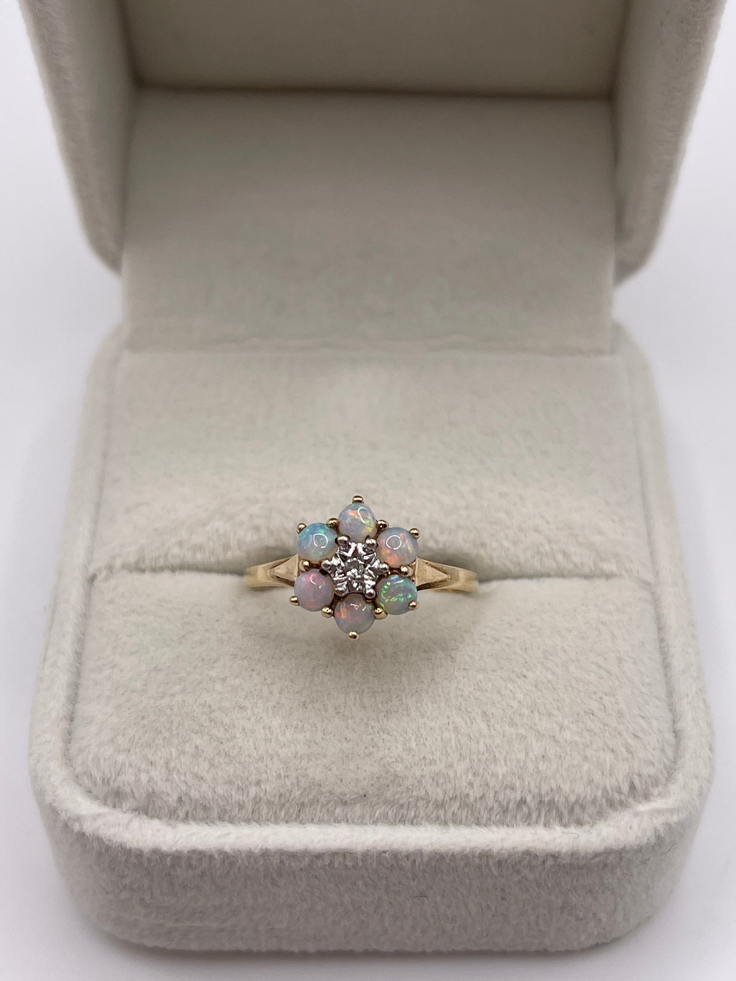 9ct gold opal and diamond ring