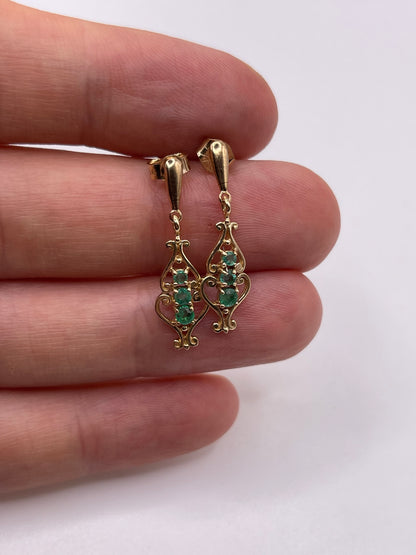 9ct gold emerald earrings