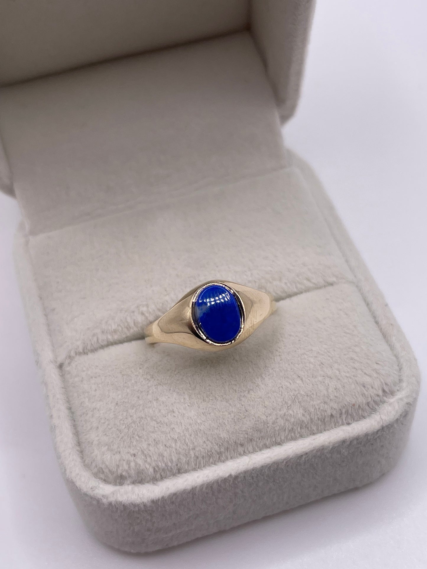 9ct gold lapis signet ring