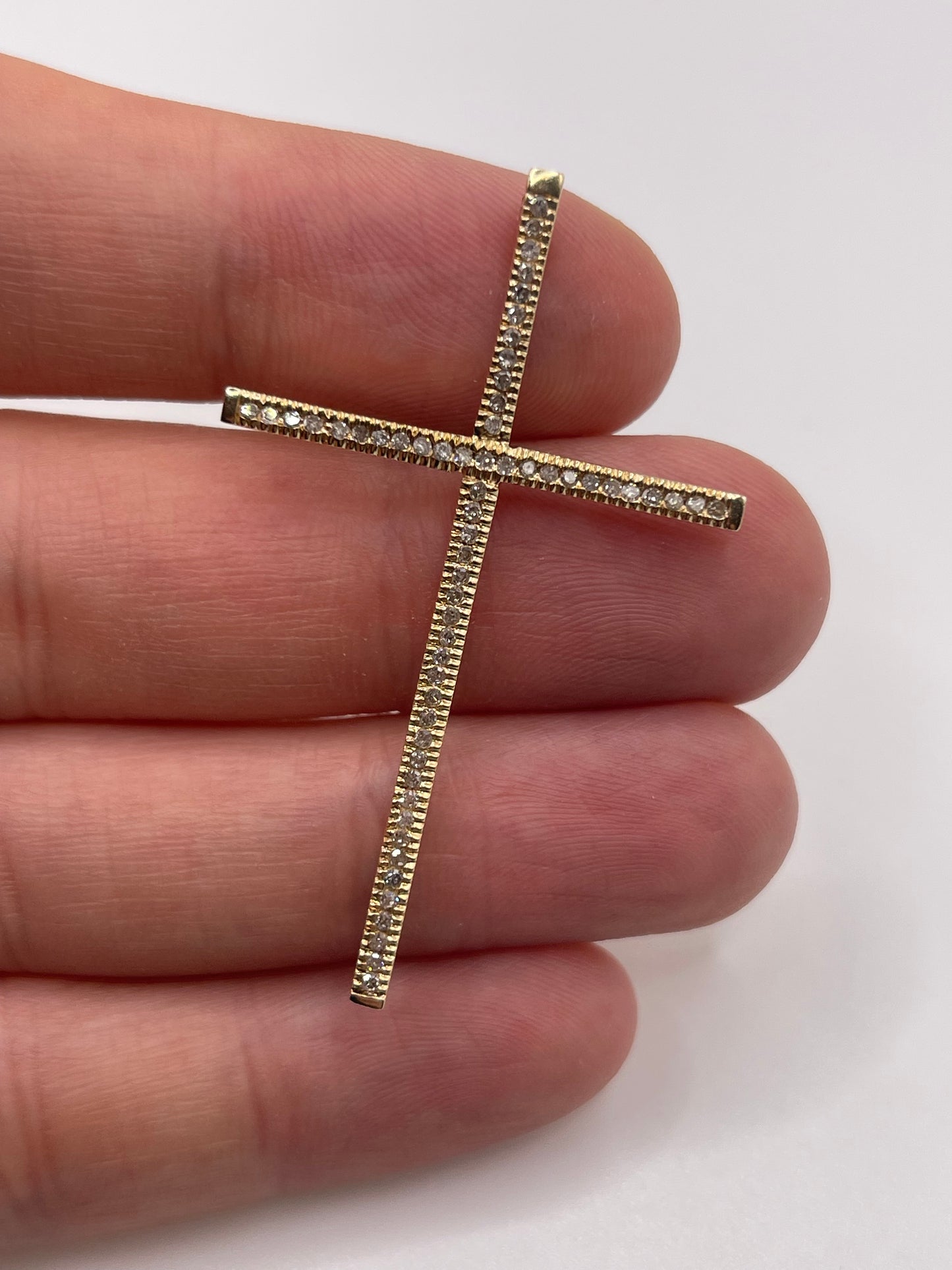 9ct gold diamond cross pendant