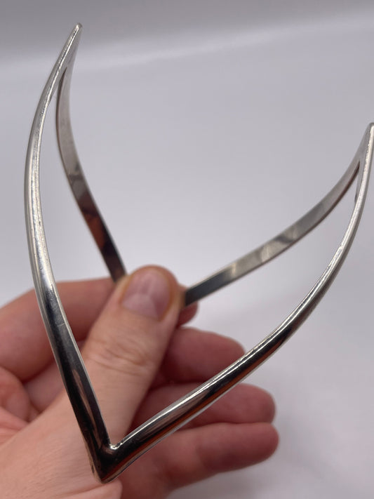 Silver double wishbone bangle