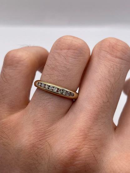 9ct gold diamond ring