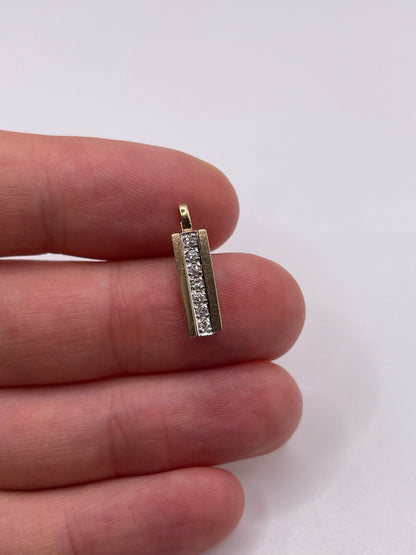 9ct gold diamond pendant