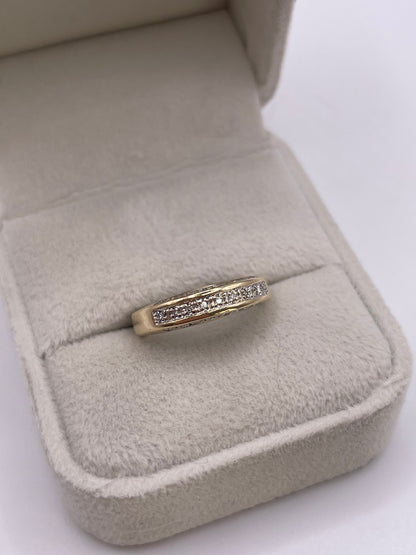 9ct gold diamond ring