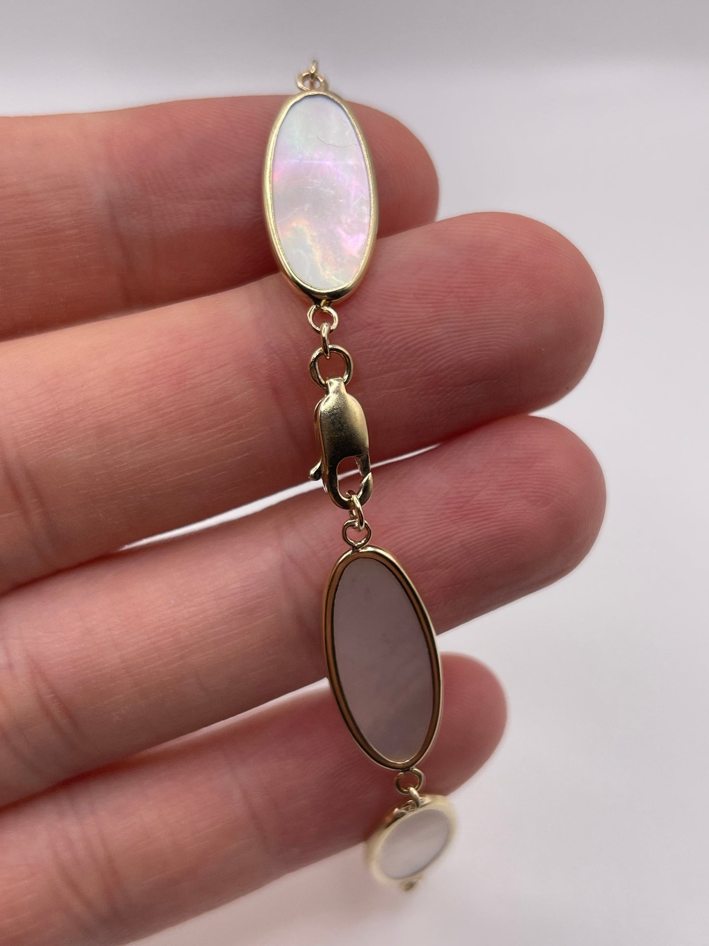 9ct gold mother of pearl bracelet