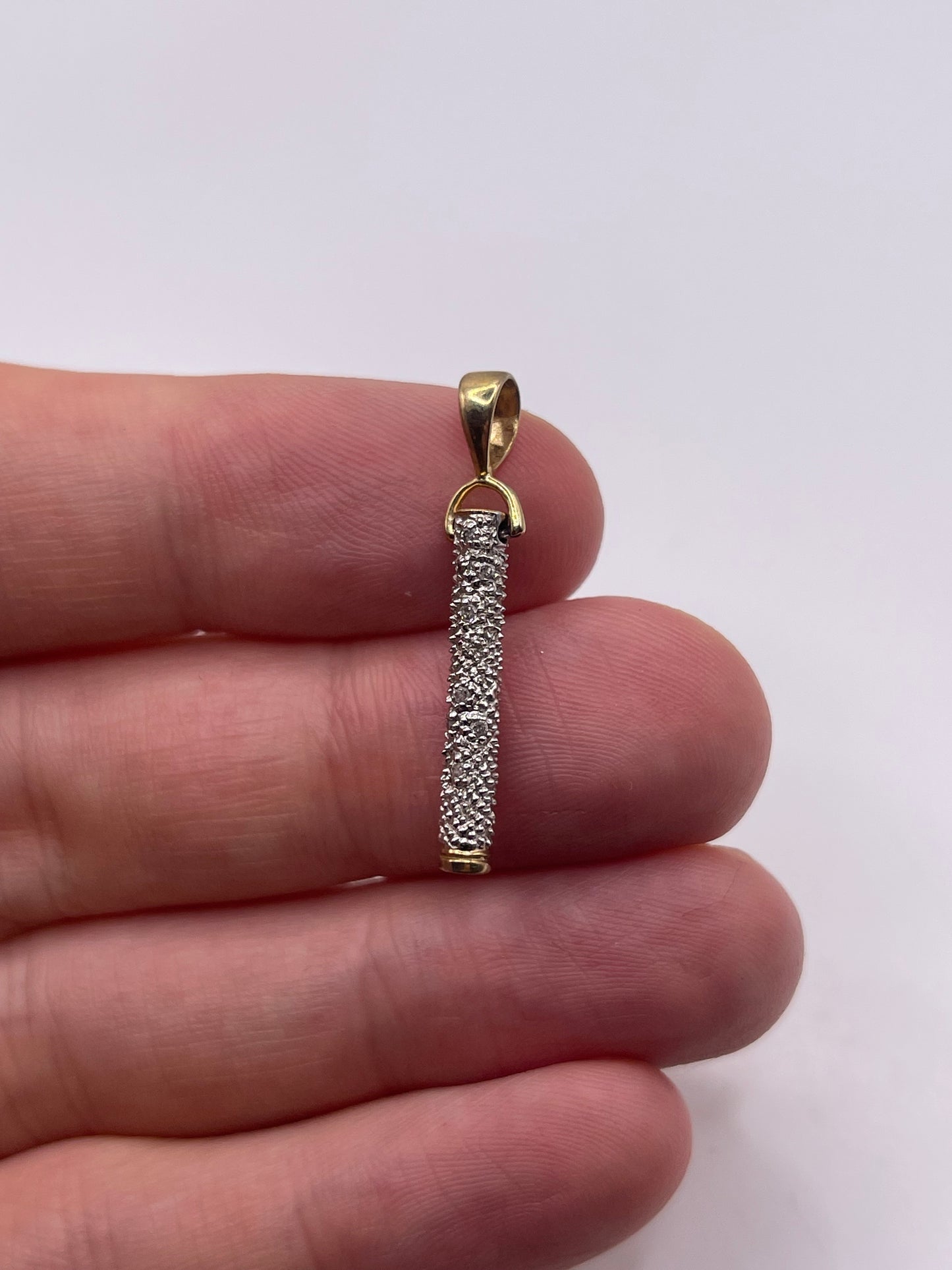 9ct gold diamond pendant