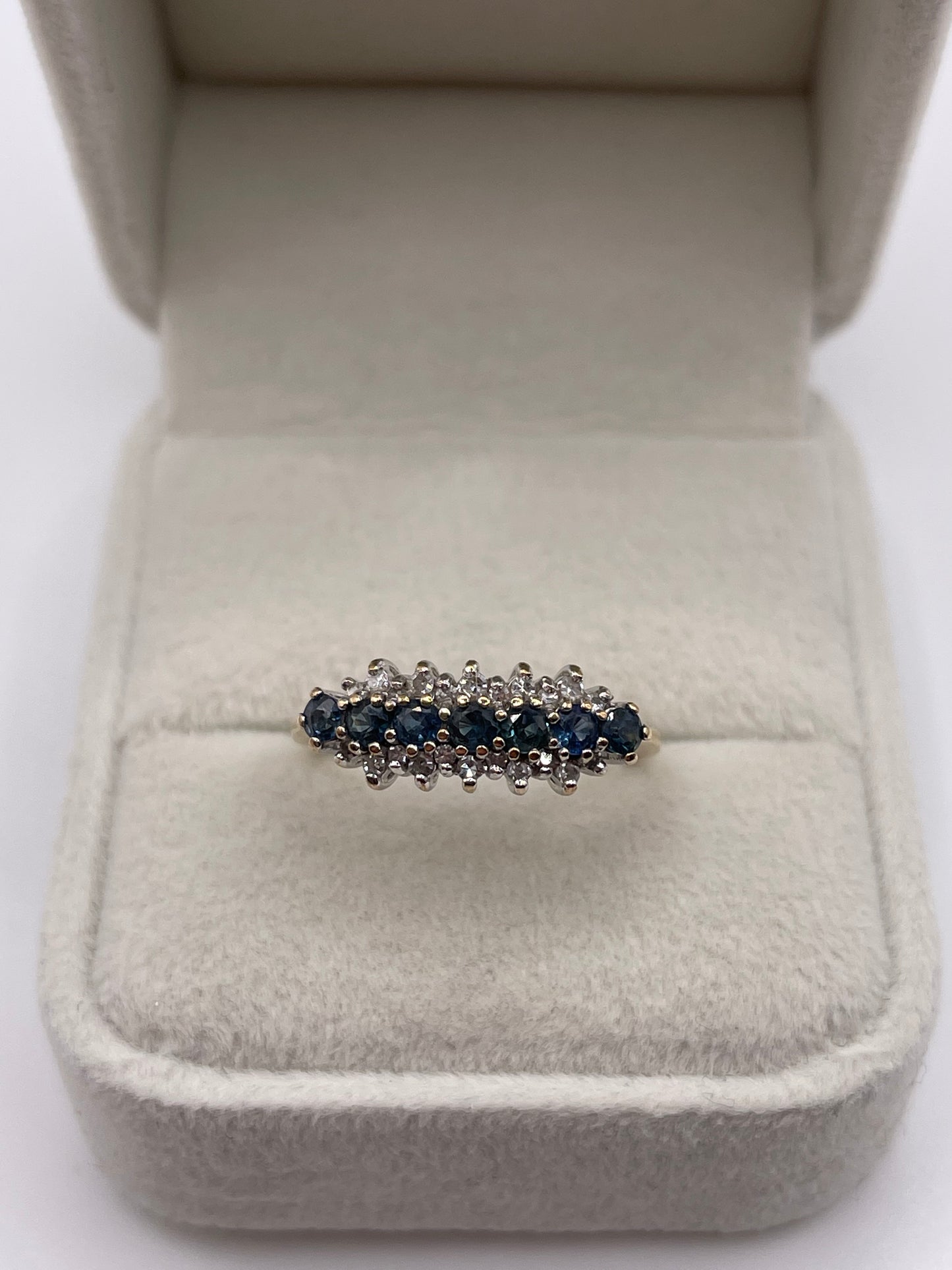 9ct gold sapphire and diamond ring