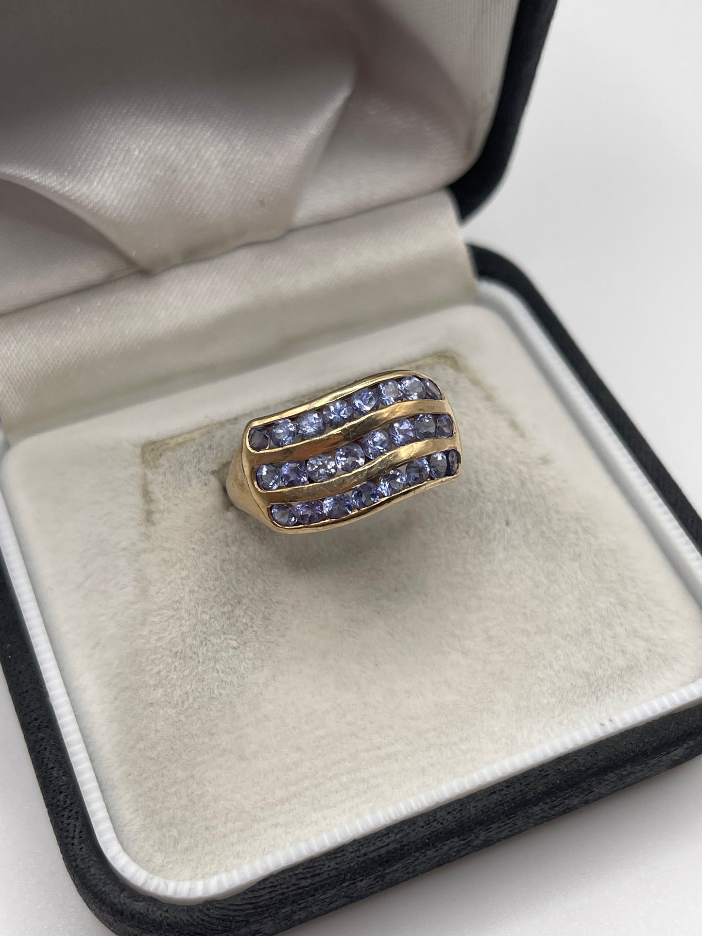 9ct gold tanzanite cluster ring