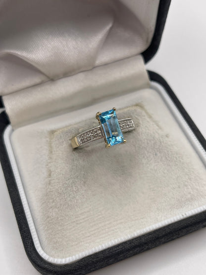 9ct gold topaz and diamond ring