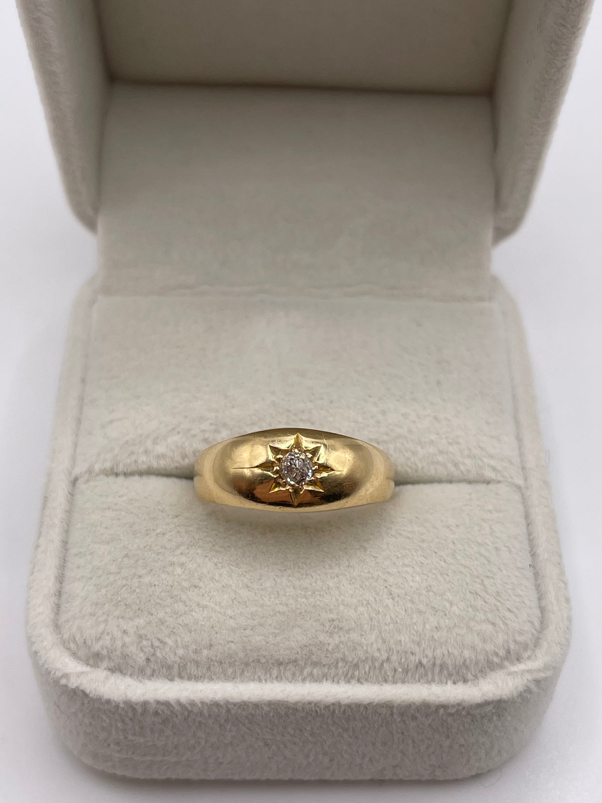 Antique 18ct gold old cut diamond gypsy ring