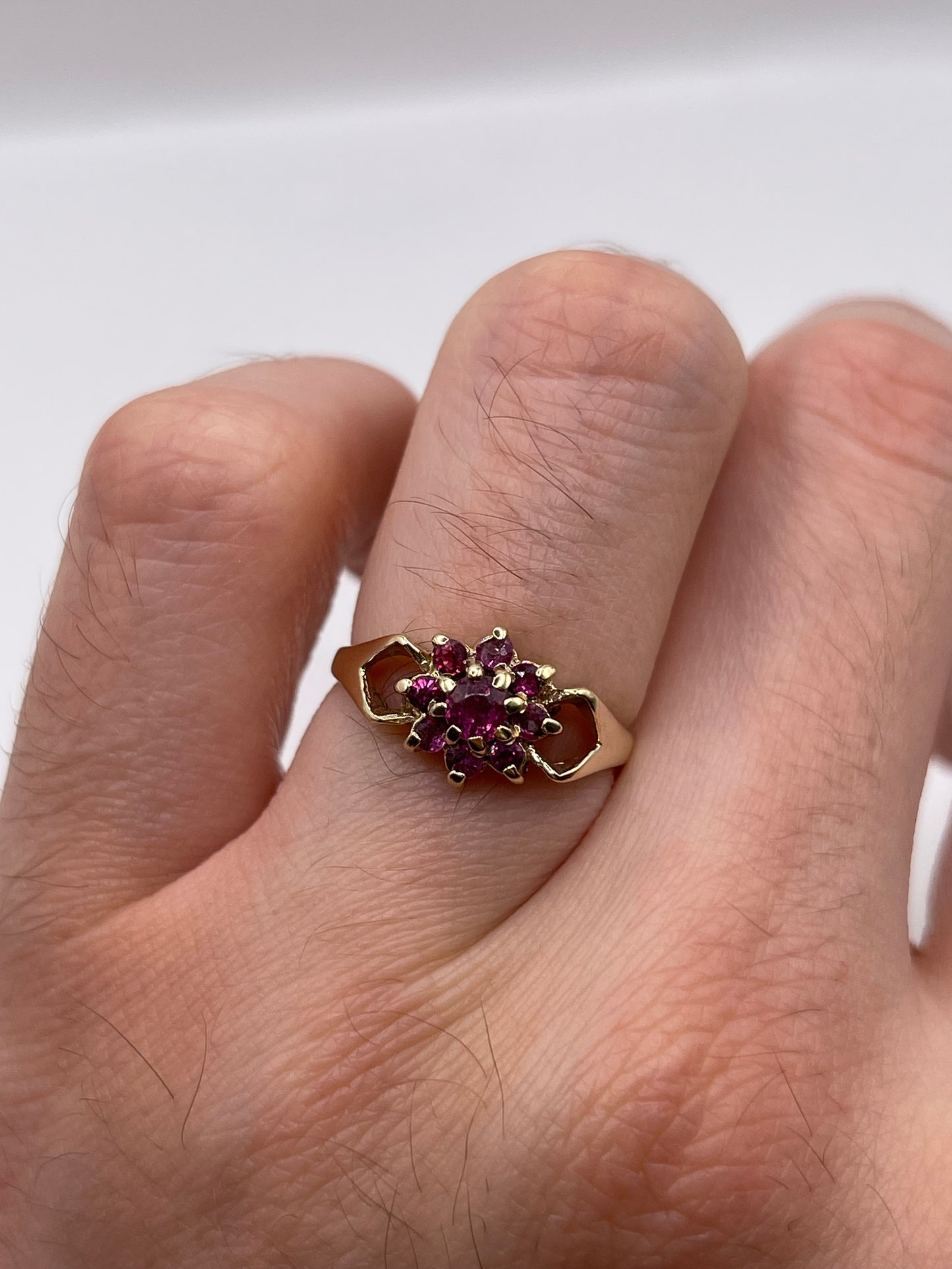 9ct gold ruby cluster ring