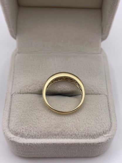 9ct gold tanzanite and diamond ring