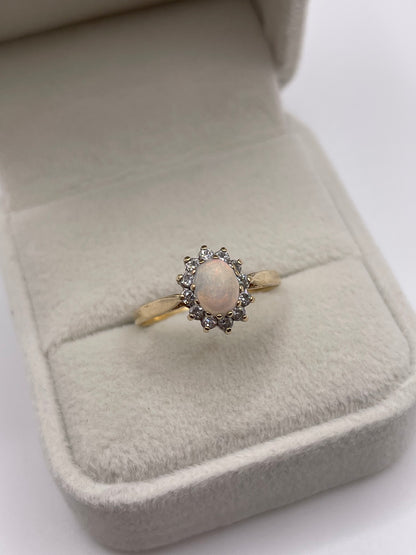 9ct gold opal and cz ring