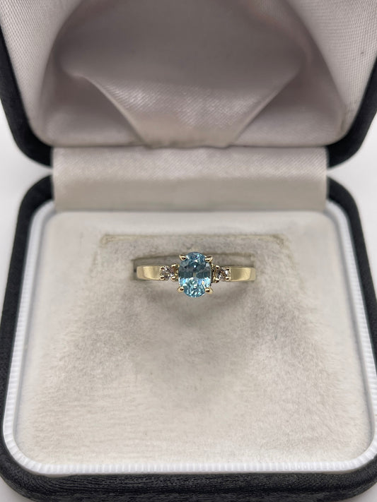 9ct gold blue zircon ring