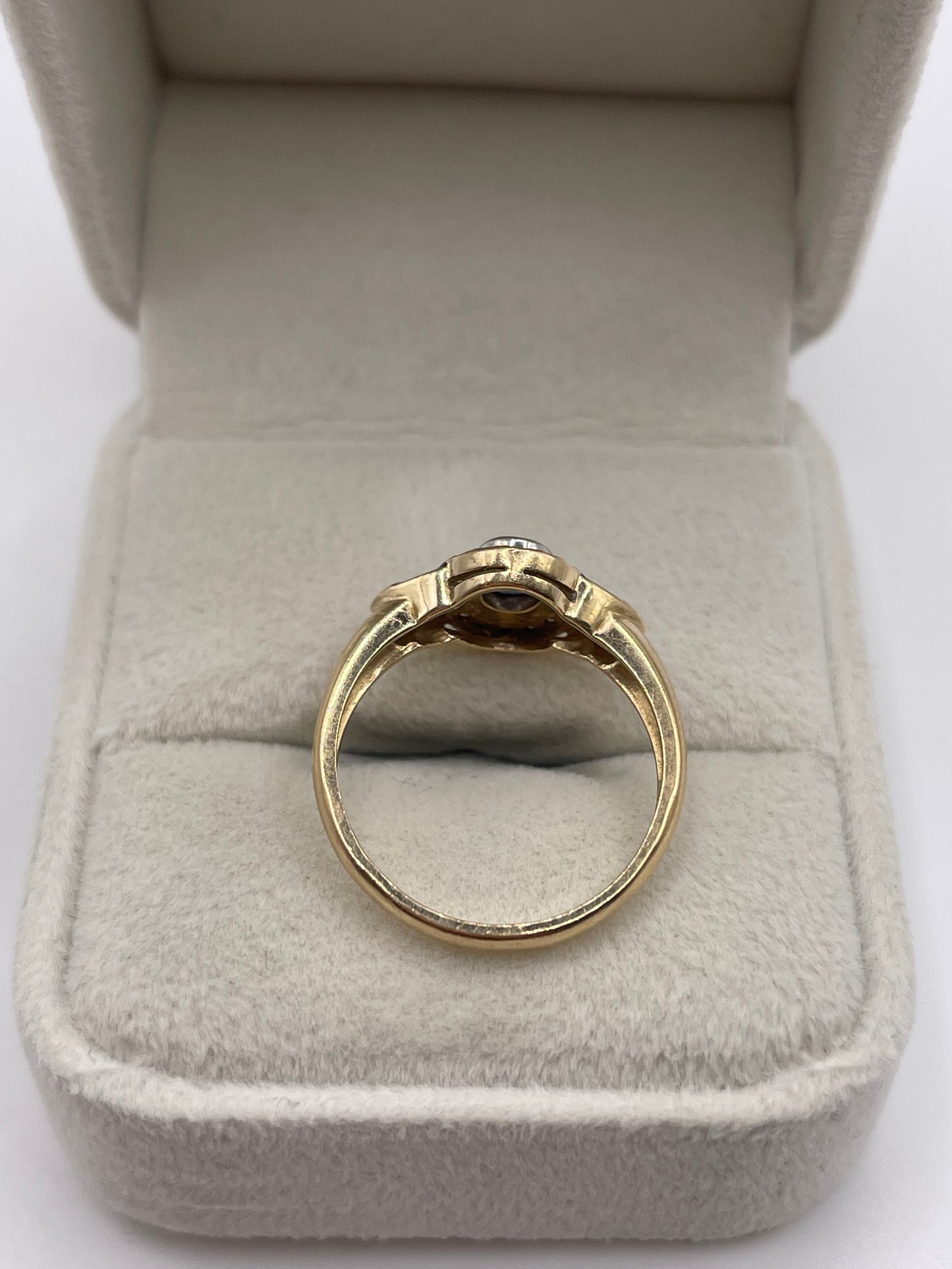 14ct gold enamel, sapphire and diamond ring