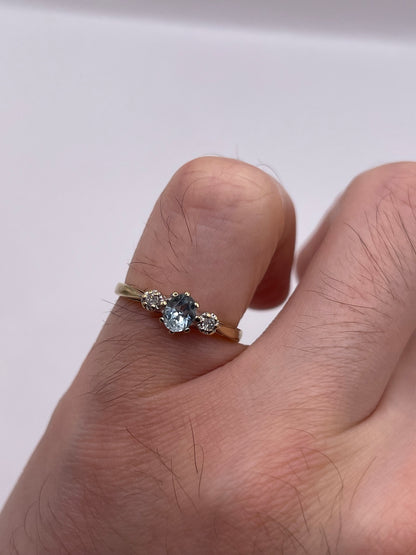 9ct gold aquamarine and diamond ring