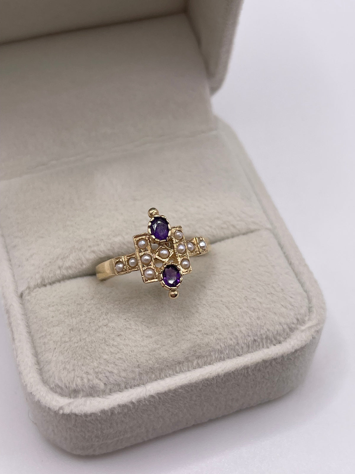 9ct gold amethyst and pearl ring