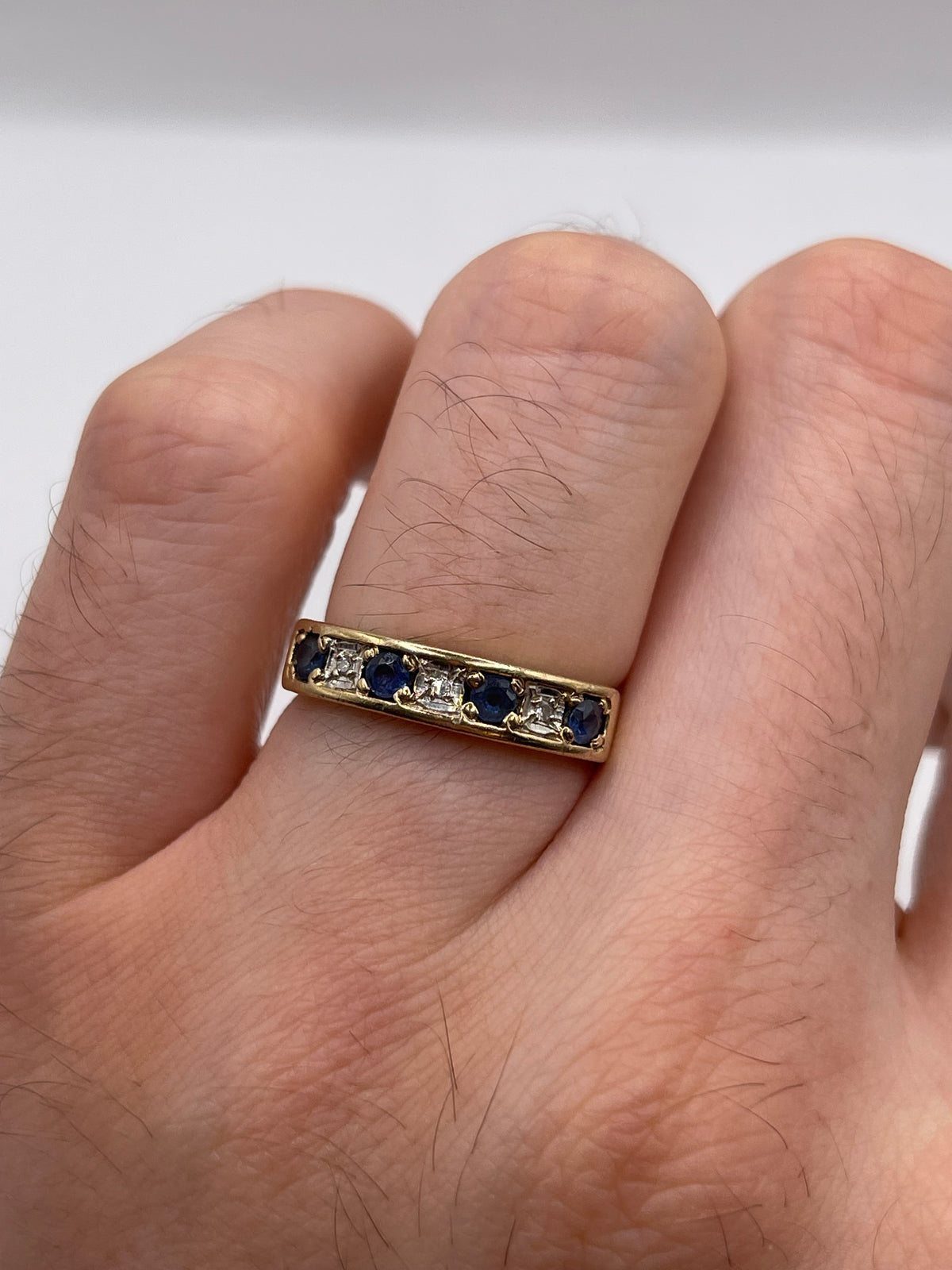 9ct gold sapphire and diamond ring