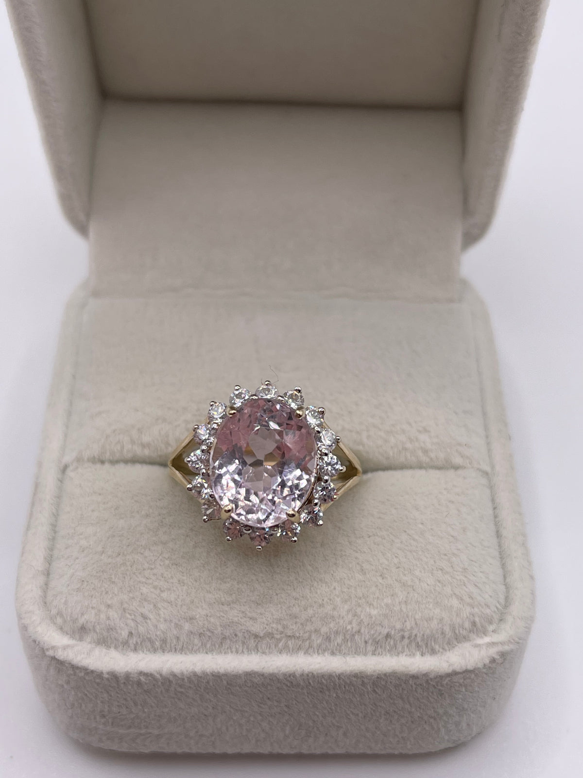 9ct gold morganite and zircon ring