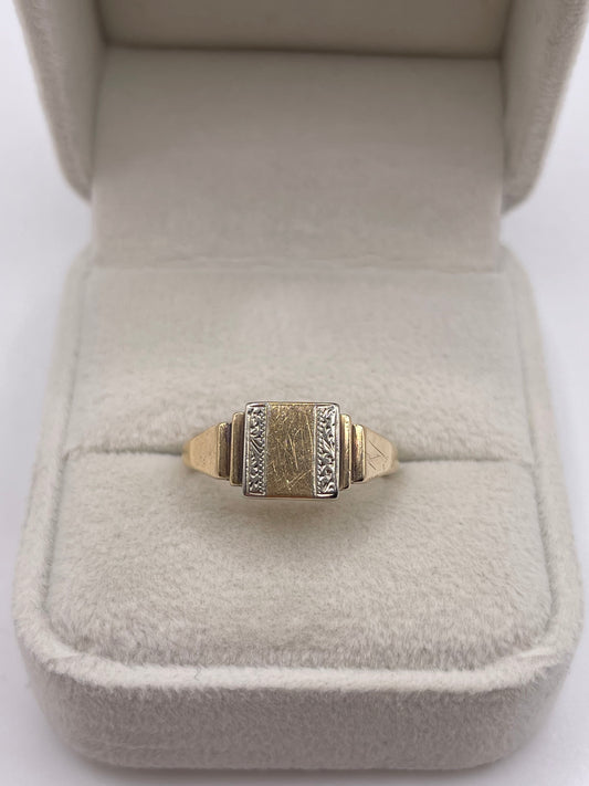 9ct gold signet ring