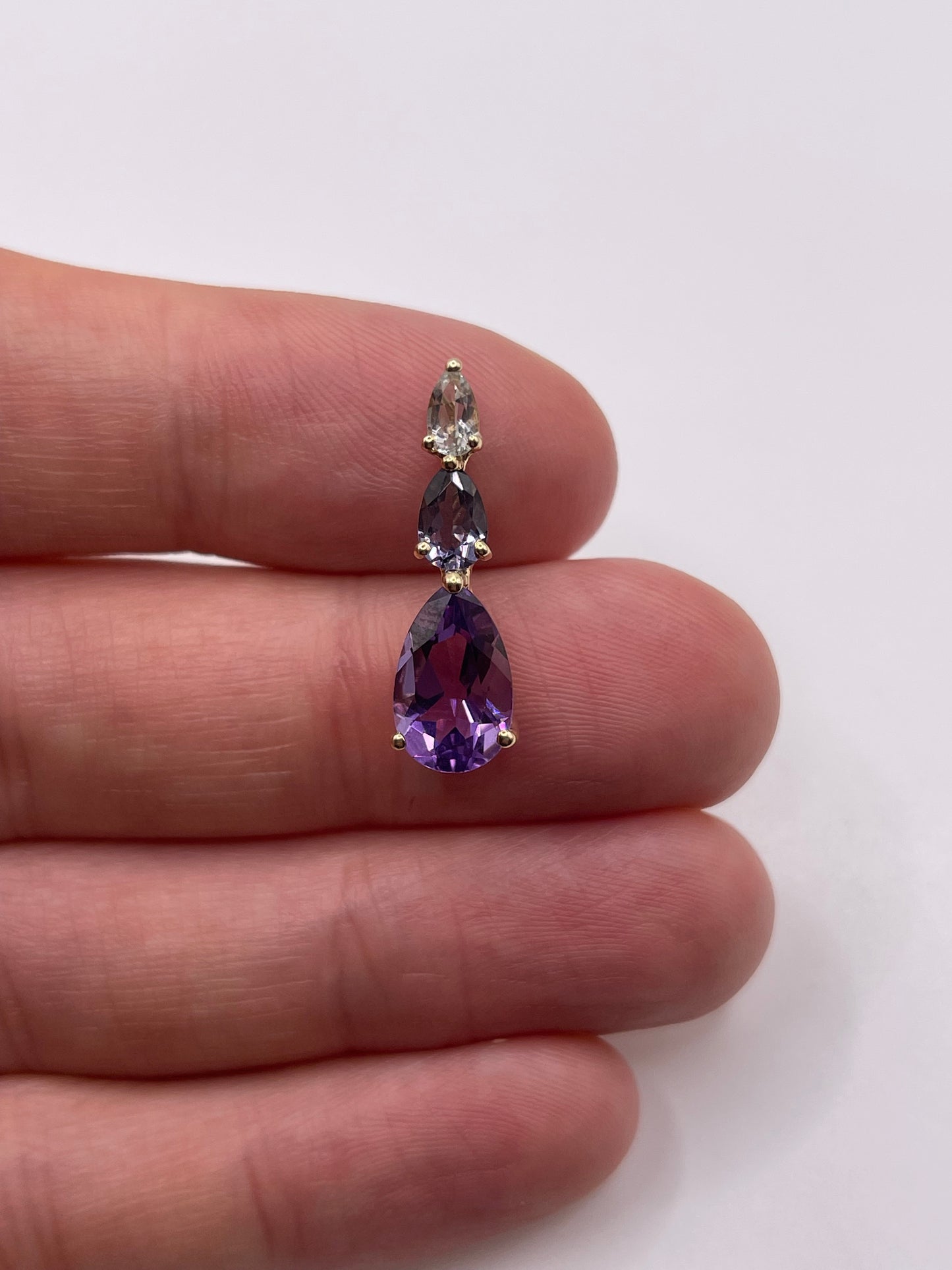 9ct gold multi gemstone pendant