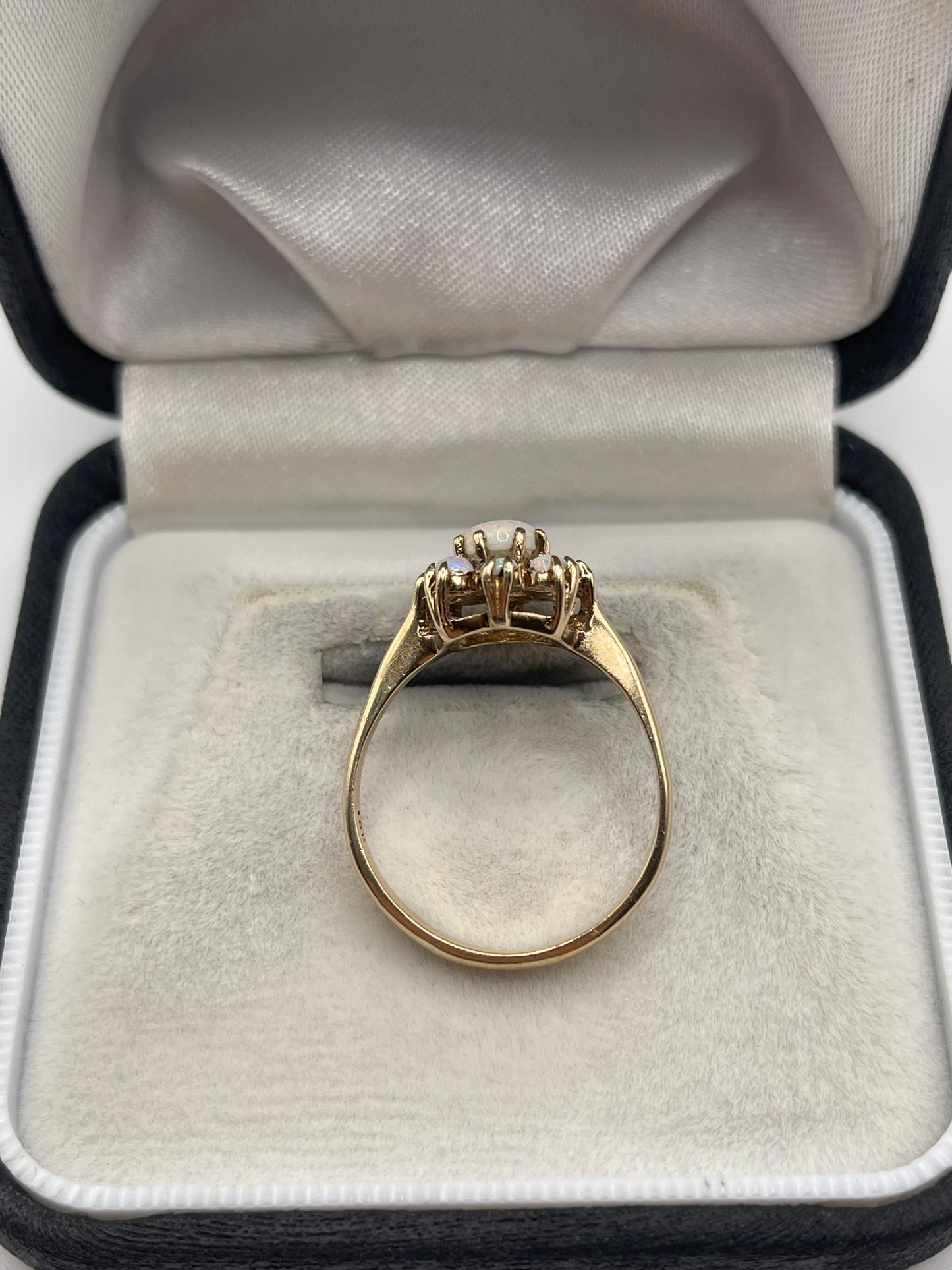 9ct gold opal cluster ring