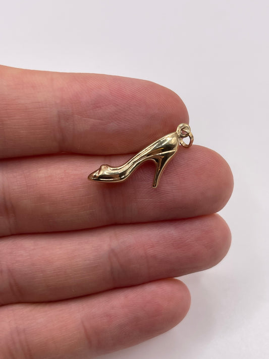 9ct gold heel charm