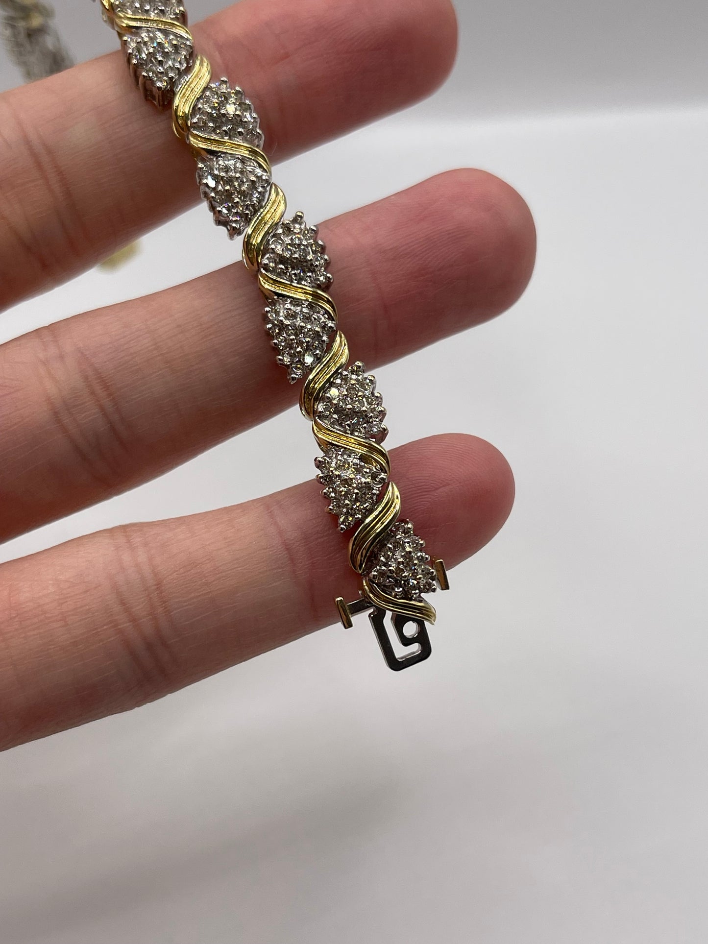 9ct two tone diamond bracelet