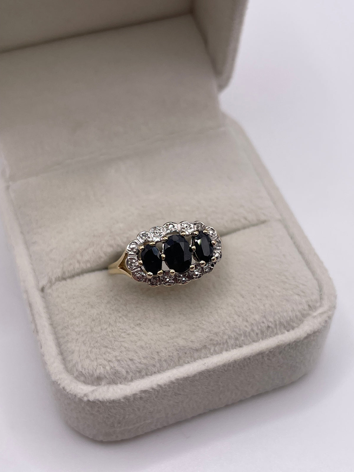 9ct gold sapphire and diamond ring