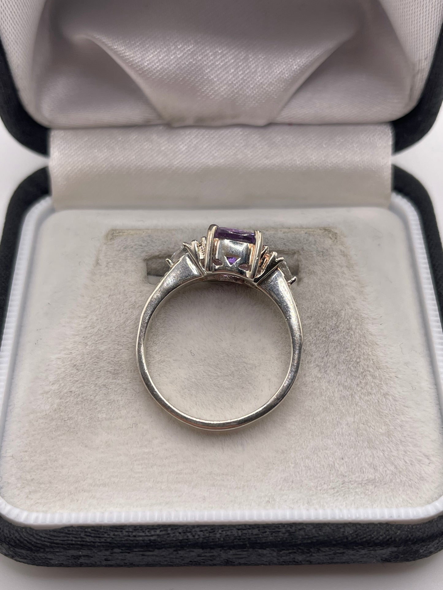 Silver amethyst ring