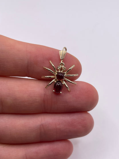 9ct gold cabochon garnet and diamond spider pendant