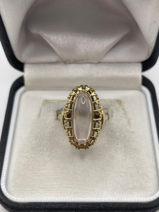 8ct gold rose quartz ring