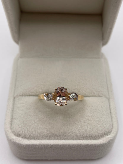 9ct gold morganite and diamond ring