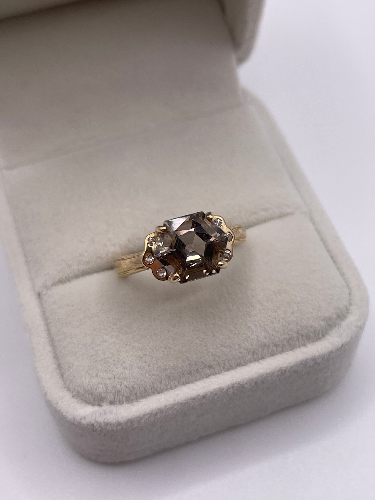 9ct gold Smokey quartz ring