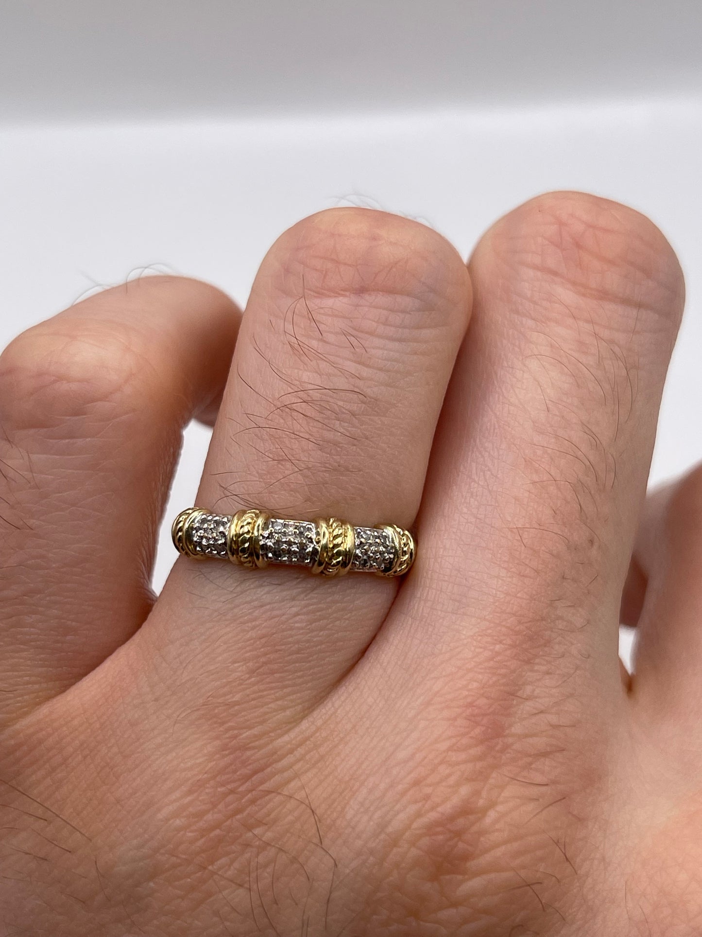 9ct gold diamond ring