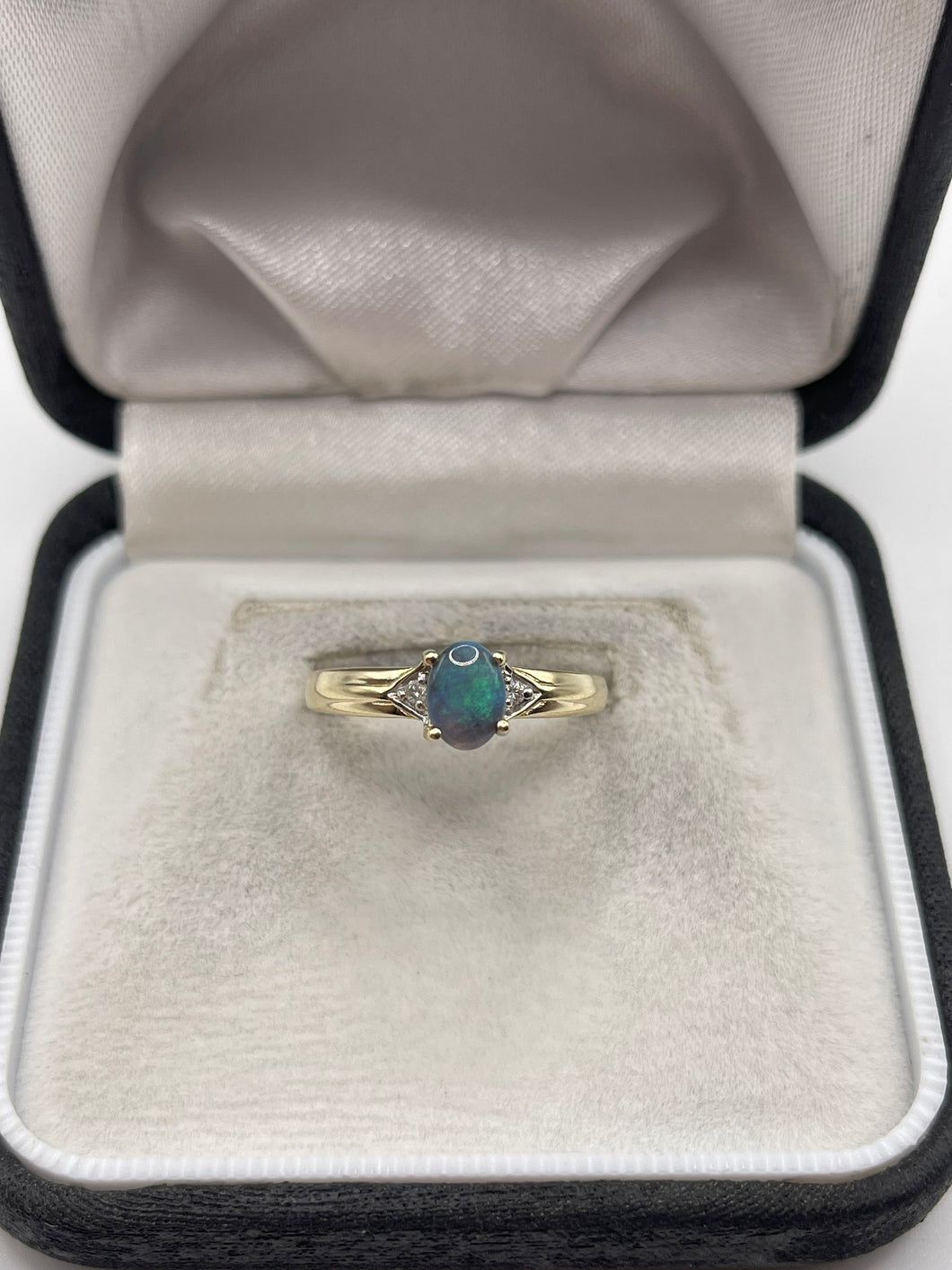 9ct gold opal and diamond ring