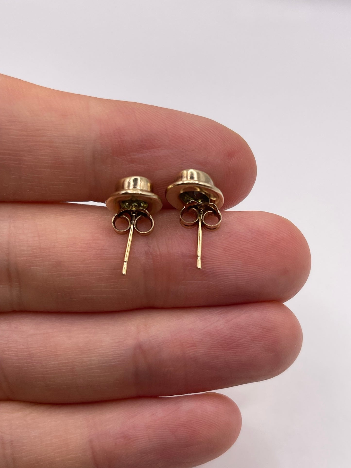 9ct gold quartz earrings
